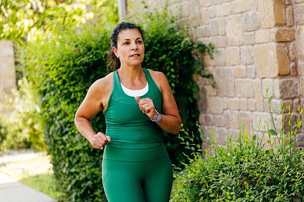 Intermittent Fasting for Women Over 40: Does It Work Differently? 